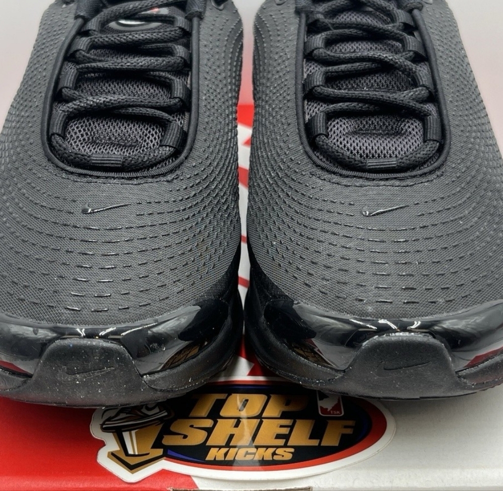 Nike Air Max DN Black Metallic Grey Size 10 Rare Authentic Trainer